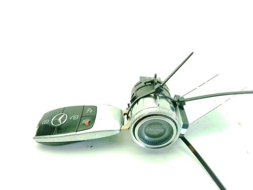 Used Card reader Card reader MERCEDES-BENZ E-CLASS (W213) E 220 d (213.004) (194 hp) 35720889 35720889