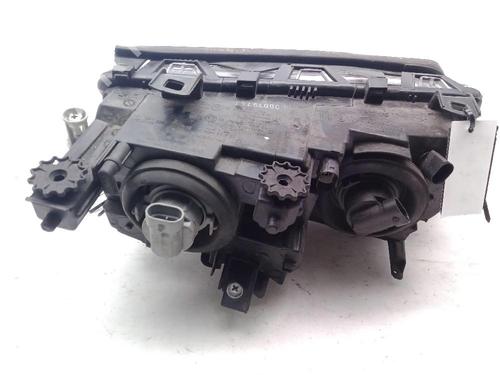 Right headlight BMW 3 Touring (E46) 330 xd | BP24049046C29 