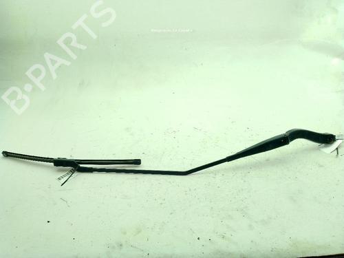 front-windshield-wiper-arm-renault-trafic-iii-van-fg_-2014-28449499 main image