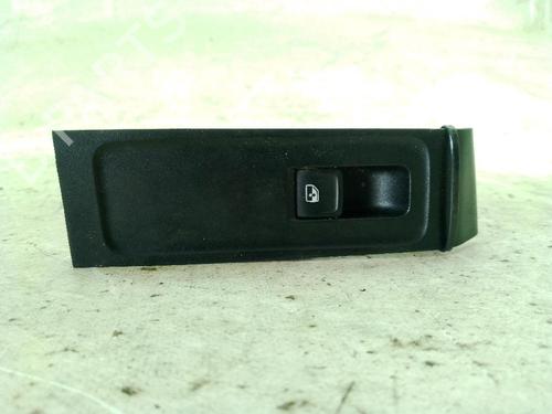 Used Right front window switch Right front window switch SKODA FABIA III (NJ3) 1.0 (60 hp) 26195190 26195190