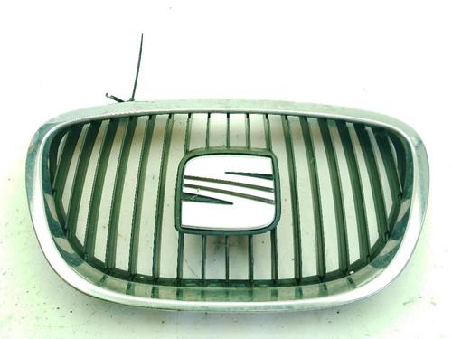 grille-seat-leon-1p1-2005-2006-2007-2008-2009-2010-2011-2012-2013-36595659 main image
