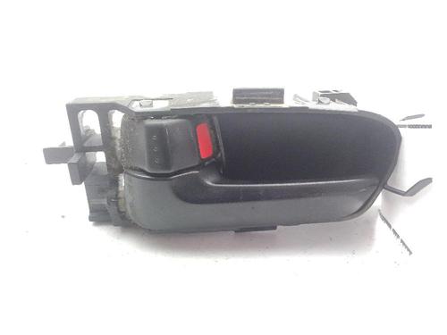 Used Front left interior door handle SUZUKI GRAND VITARA II (JT, TE, TD) 1.9 DDiS All-wheel Drive (JT419, TD44, JB419WD, JB419XD,... (129 hp) 24046157