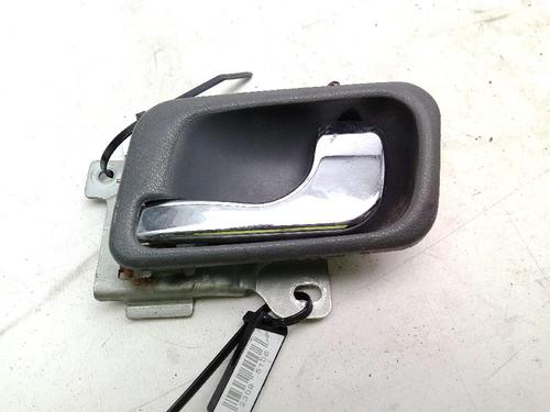 Used Rear left interior door handle MITSUBISHI PAJERO II (V3_W, V2_W, V4_W, V5_W) 2.8 TD (V46W, V26W) (125 hp) 30525938