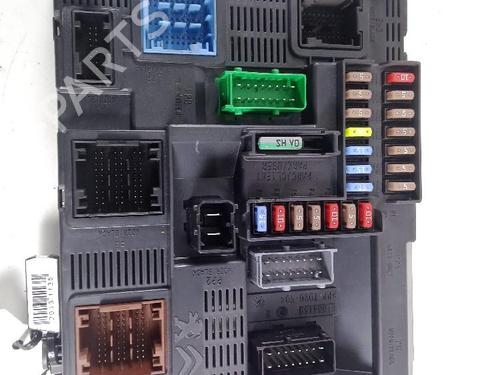 Used Fuse box PEUGEOT 208 I (CA_, CC_) 1.2 THP 110 (110 hp) 18358622