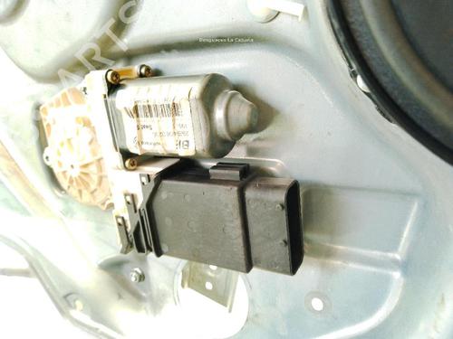 Vindusheismekanisme høyre foran SEAT LEON (1M1) 1.8 20V | BP29861051C23 