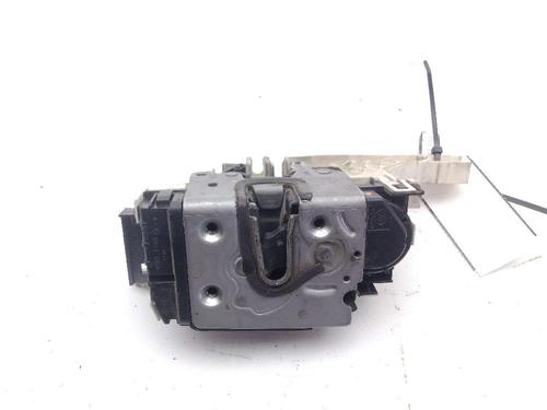 Used Front left lock MERCEDES-BENZ SPRINTER 3,5-t Van (B906) 313 CDI 4x4 (906.631, 906.633, 906.635, 906.637) (129 hp) 18376322