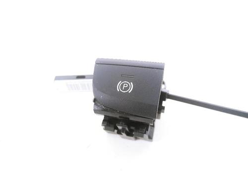 switch-audi-q2-gab-gag-2016-24041535 main image