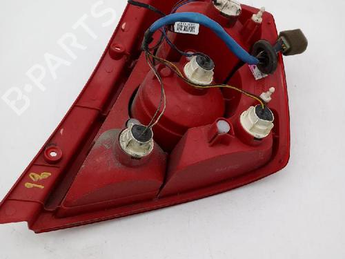 Used Left taillight CHEVROLET AVEO / KALOS Hatchback (T200) 1.4 16V (94 hp) 18357460