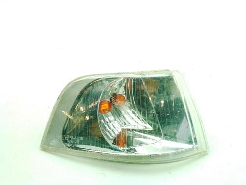 Blinker vorne rechts für VOLVO V40 Estate (645) 1.9 DI (115 hp) 32335423