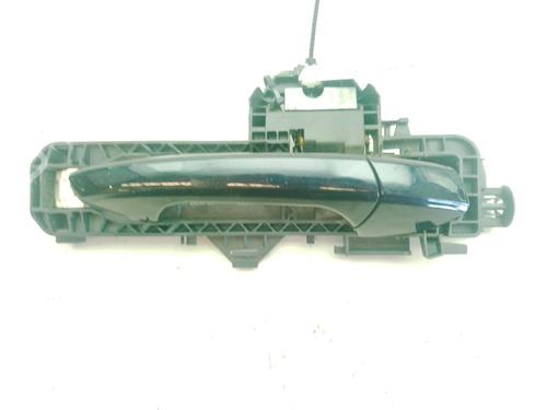 front-right-exterior-door-handle-mercedes-benz-c-class-w204-2007-2008-2009-2010-2011-2012-2013-2014-2015-40560435 main image