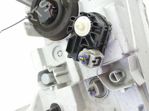 Left headlight SUZUKI GRAND VITARA II (JT, TE, TD) 1.9 DDiS All-wheel Drive (JT419, TD44, JB419WD, JB419XD,... | BP19484810C28 