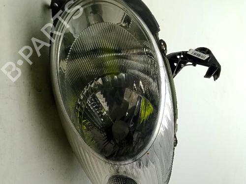 Højre forlygte Højre forlygte NISSAN MICRA III (K12) 1.2 16V (65 hp) 33840732 33840732