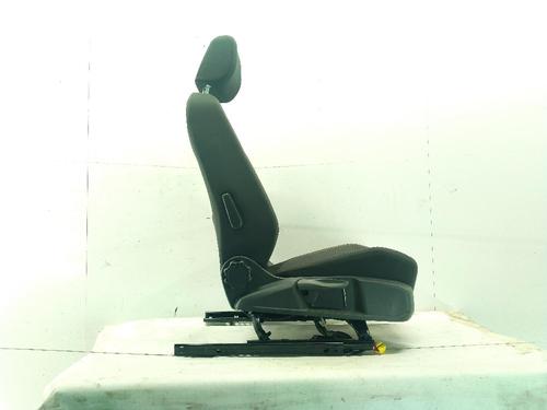 Right front seat VW TAIGO (CS1) 1.0 TSI | BP37485372C16 - Image 2