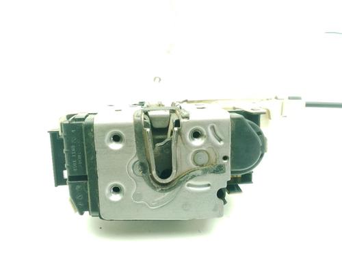 front-left-lock-mercedes-benz-sprinter-35-t-van-b906-2006-2007-2008-2009-2010-2011-2012-2013-2014-2015-2016-2017-2018-2019-2020-30844913 main image
