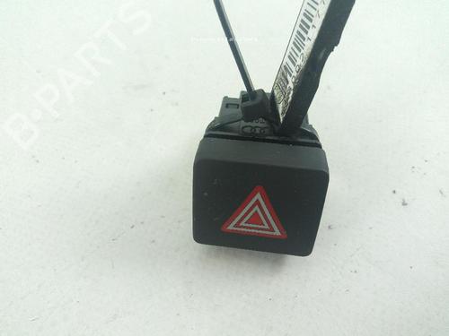 Used Warning switch Warning switch AUDI A4 B9 (8W2, 8WC) 2.0 TDI (190 hp) 18357607 18357607