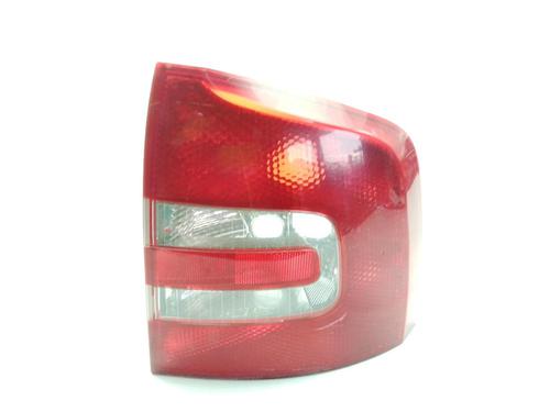 Højre baglygte SKODA OCTAVIA II Combi (1Z5) 1.9 TDI (105 hp) 30477024