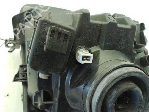 Left headlight TOYOTA YARIS (_P9_) 1.4 D-4D (NLP90_, NLP90R) | BP29498102C28 