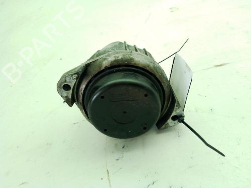 Used Engine mount BMW 1 (E87) 120 d (177 hp) 30171206