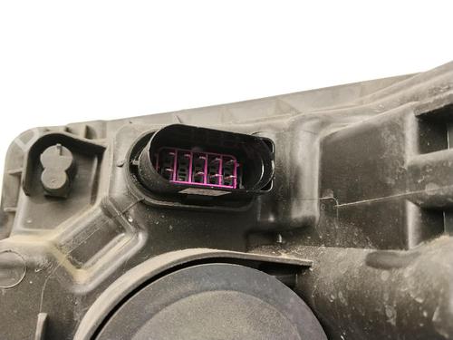 Right headlight VW CRAFTER Van (SY_, SX_) 2.0 TDI FWD (SYB, SYC, SYD) | BP39399164C29 - Image 4