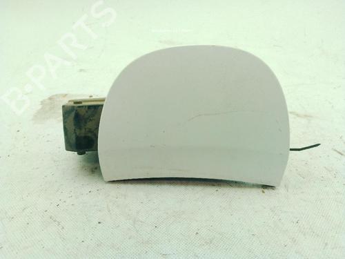 fuel-flap-citroen-c4-cactus-2014-37458926 main image