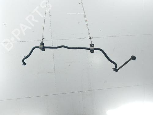 Krængningsstabilisator PEUGEOT 3008 II SUV (MC_, MR_, MJ_, M4_) 1.2 THP/ PureTech 130 (MRHNSM, MRHNSU, MRHNSJ, MRHNYW,... (131 hp) 29628444