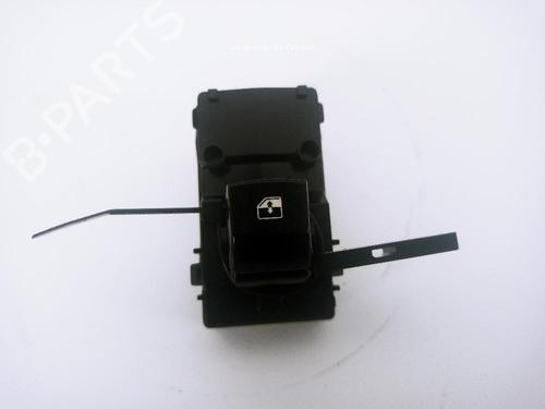 Used Right front window switch Right front window switch KIA CEED (CD) 1.0 T-GDI (120 hp) 18376186 18376186