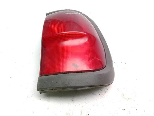 Used Right taillight NISSAN TERRANO II (R20) 2.7 TDi 4WD (125 hp) 30872007