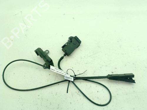 Used Hood lock Hood lock MERCEDES-BENZ C-CLASS (W204) C 200 CDI (204.007, 204.006) (136 hp) 40560641 40560641