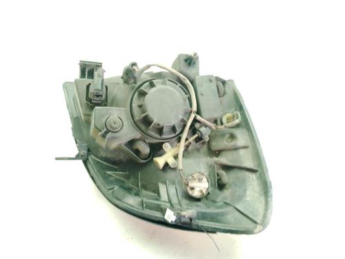 Left headlight HYUNDAI H-1 Van (A1) 2.5 CRDi | BP32204009C28