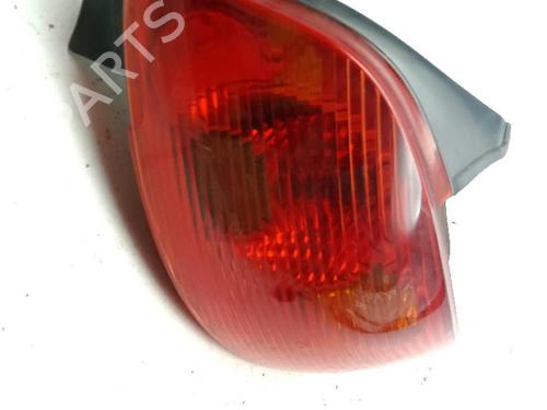 Højre baglygte PEUGEOT 206 Hatchback (2A/C) 1.4 i (75 hp) 30145881