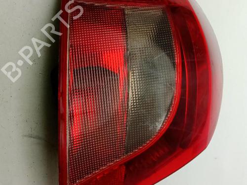 Used Left taillight TOYOTA YARIS (_P9_) 1.4 D-4D (NLP90_, NLP90R) (90 hp) 32260105