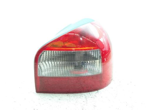 Højre baglygte AUDI A3 (8L1) 1.9 TDI (110 hp) 24861843