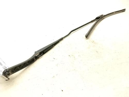 Used Front windshield wiper arm Front windshield wiper arm 36947361 36947361