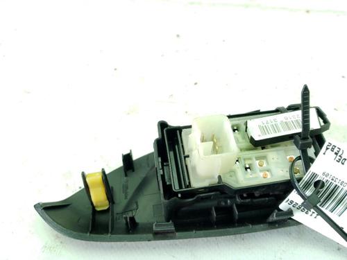 Left front window switch CITROËN C1 II (PA_, PS_) 1.2 VTi 82 | BP37434774I27 - Image 2