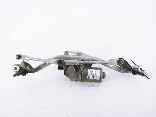 Used Front wiper motor AUDI A1 Sportback (8XA, 8XF) 1.4 TDI (90 hp) 24041247