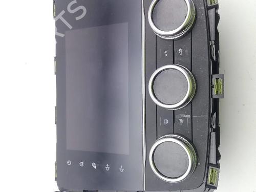 Used Display monitor RENAULT KADJAR (HA_, HL_) 1.3 TCe 140 (HLNB, HLN1) (140 hp) 18369321