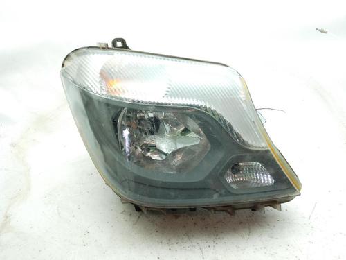 Phare droit MERCEDES-BENZ SPRINTER 3,5-t Bus (B906) 310 CDI (906.731, 906.733, 906.735) (95 hp) 24628786