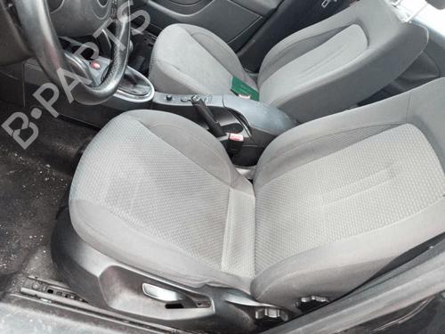 Left front steering knuckle SEAT ALTEA XL (5P5, 5P8) 2.0 TDI 16V | BP18368402M25 