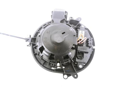 Used Heater blower motor BMW 3 Touring (F31) 318 d (150 hp) 18369914