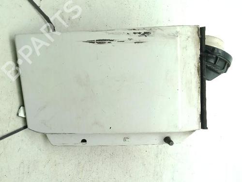 fuel-flap-hyundai-h350-van-2015-33975687 main image