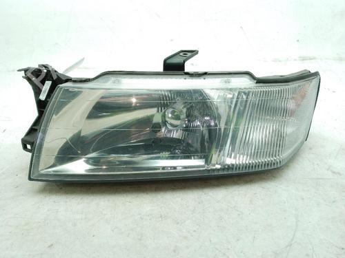 Used Left headlight MITSUBISHI SPACE WAGON (N9_W, N8_W) 2.4 GDI (N84W) (150 hp) 24048984