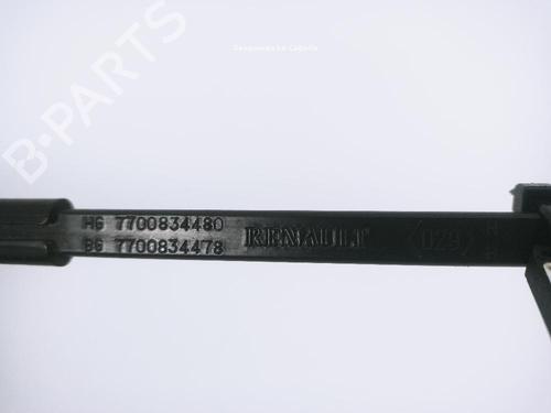 Used Front windshield wiper arm RENAULT MEGANE I (BA0/1_) 1.6 16V (BA04, BA0B, BA11, BA1J, BA16, BA19, BA1K, BA1V,... (107 hp) 18373229