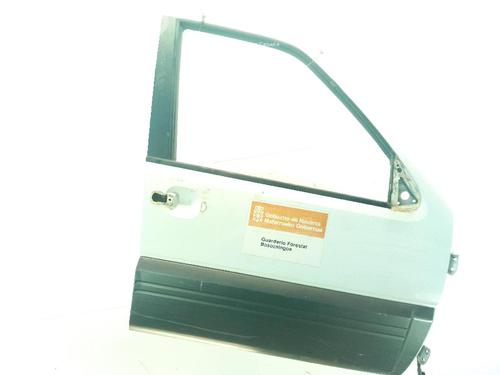 Used Right front door NISSAN TERRANO II (R20) 2.7 TDi 4WD (125 hp) 29328921