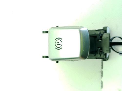 switch-mercedes-benz-e-class-w213-2016-34714854 main image