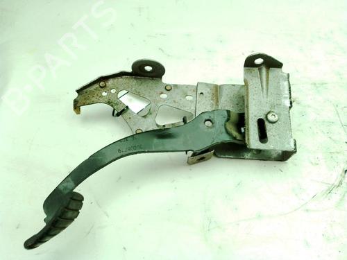 Used Break pedal Break pedal RENAULT KANGOO Express (FW0/1_) 1.5 dCi 90 (FW0G, FW05, FW08, FW11) (90 hp) 39739751 39739751