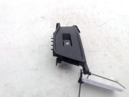 left-taillight-skoda-superb-iii-estate-3v5-20-tsi-3v9945207b-2015-18376430 main image