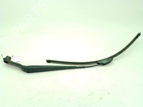 Used Front windshield wiper arm Front windshield wiper arm 39579282 39579282