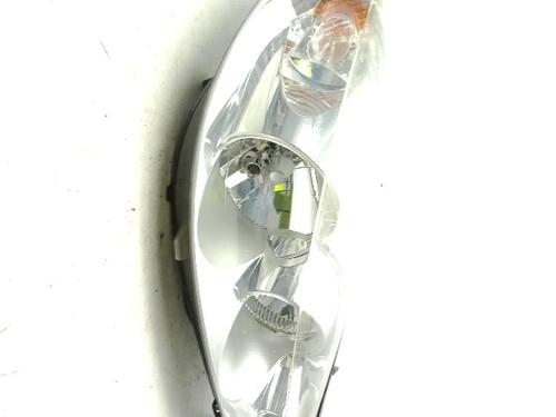 Used Right headlight Right headlight PEUGEOT 206+ (2L_, 2M_) 1.4 i (73 hp) 34535240 34535240
