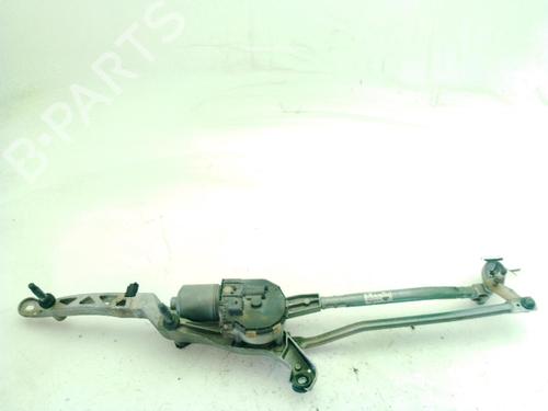 Used Front wiper motor Front wiper motor MERCEDES-BENZ C-CLASS (W204) C 200 CDI (204.007, 204.006) (136 hp) 40560688 40560688
