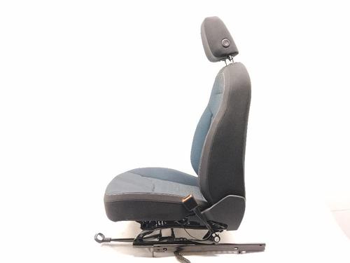 Right front seat SEAT ARONA (KJ7, KJP) 1.0 TSI | BP39198234C16 - Image 2